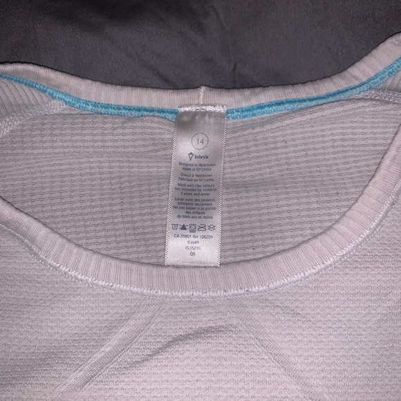 Ivivva white long sleeve - Picture 3 of 3